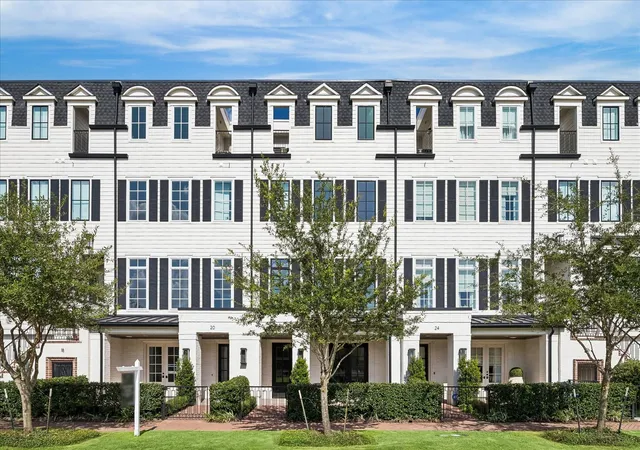 Photo 1 of Sale Pending at 22 Crain Square Blvd, Southside Place, TX 77025 | MLS# 20835499 | Listing updated on 2026-09-19