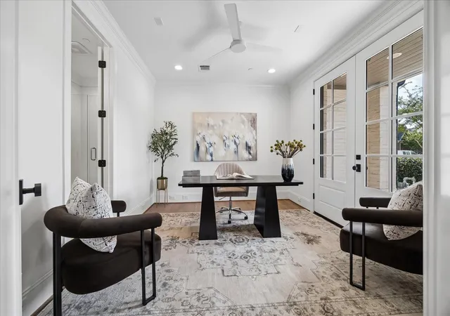 Photo 4 of Sale Pending at 22 Crain Square Blvd, Southside Place, TX 77025 | MLS# 20835499 | Listing updated on 2026-09-19