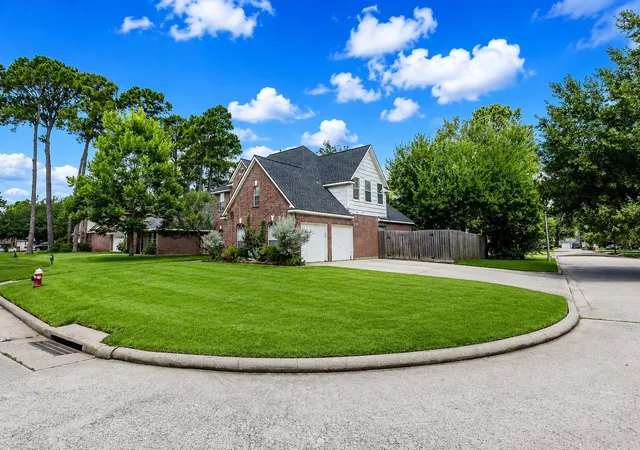 3rd image of 13502 Spring Ct, Tomball, TX 77375 | MLS# 37211555