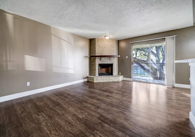 Photo 2 of Condo for sale at 2800 Jeanetta St #1506, Houston, TX 77063 | MLS# 82123812 | Listing updated on 2026-08-24