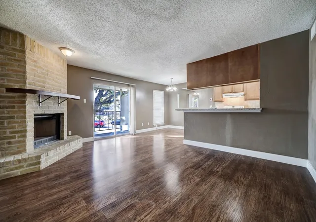 Photo 3 of Condo for sale at 2800 Jeanetta St #1506, Houston, TX 77063 | MLS# 82123812 | Listing updated on 2026-08-24