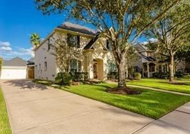 Photo 2 of Single family home for sale at 5615 Ashford Ridge Ln, Katy, TX 77450 | MLS# 14344203 | Listing updated on 2026-09-19