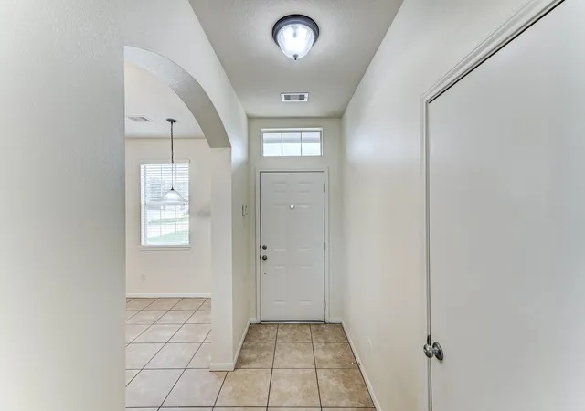Photo 4 of Single family home for sale at 4039 Mossy Spring Ln, Spring, TX 77388 | MLS# 18239381 | Listing updated on 2026-08-14