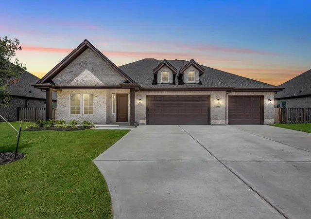 1st image of 10006 Goliad Dr, Baytown, TX 77523 | MLS# 10915294