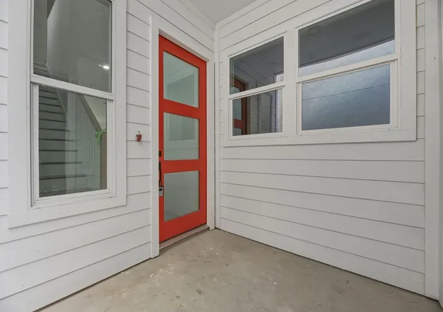 Photo 3 of Sale Pending at 117 Capetown Ln, Montgomery, TX 77356 | MLS# 83685666 | Listing updated on 2026-08-25