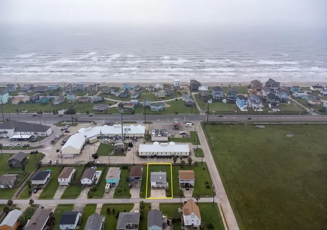 Photo 2 of Single family home for sale at 16721 Edward Teach Rd, Galveston, TX 77554 | MLS# 31903793 | Listing updated on 2026-10-09