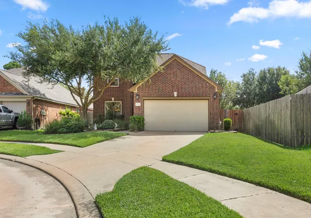 Photo 4 of Single family home for sale at 21738 E Carolina Green Dr, Cypress, TX 77433 | MLS# 40338037 | Listing updated on 2026-09-14
