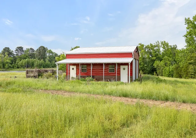 2nd image of 715 Crepe Myrtle Rd, Big Sandy, TX 75755 | MLS# 39946935