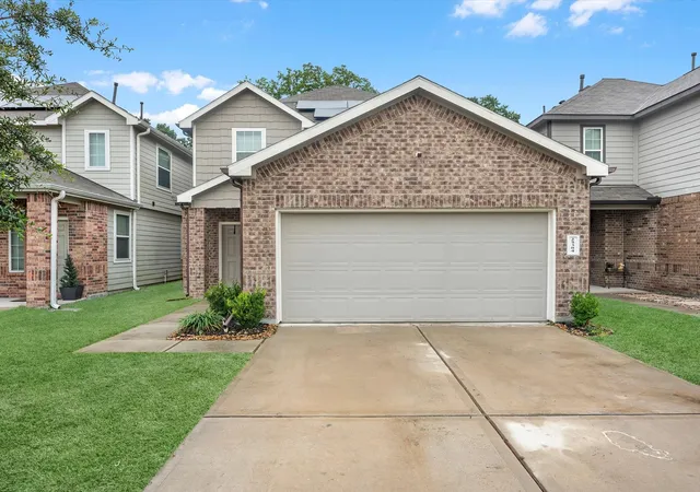 2nd image of 25384 Grotto Falls Ln, Porter, TX 77365 | MLS# 45841483