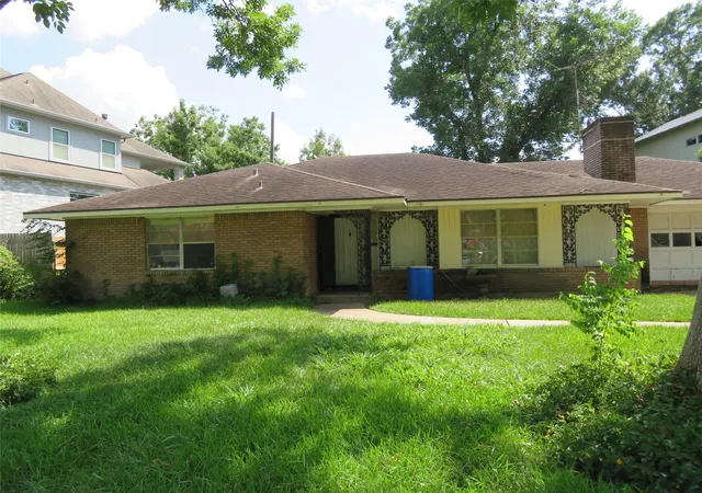 Photo 4 of Single family home for sale at 3807 Linkwood Dr, Houston, TX 77025 | MLS# 32512627 | Listing updated on 2026-10-05