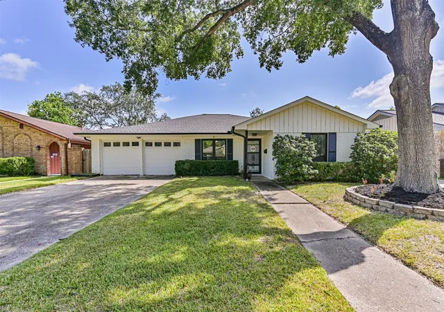 1st image of 15711 Sea Liner Dr, Houston, TX 77062 | MLS# 10192025