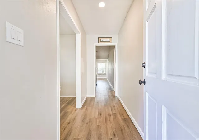 image of 15711 Sea Liner Dr, Houston, TX 77062 | MLS# 10192025
