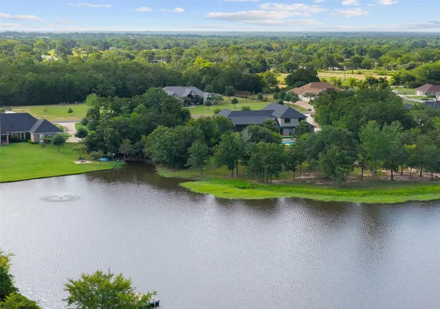 40th image of 10821 Lonesome Dove Trl, Bryan, TX 77808 | MLS# 70635654