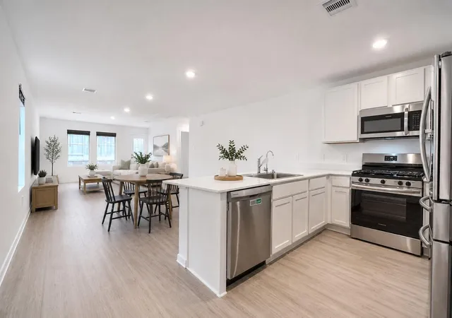 Photo 4 of Single family home for sale at 1537 San Sebastien Dr, Conroe, TX 77301 | MLS# 52198671 | Listing updated on 2026-08-17