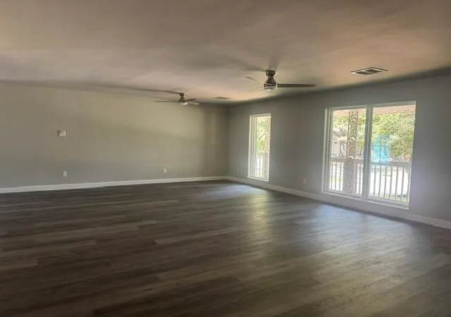 5th image of 5415 Jackwood St, Houston, TX 77096 | MLS# 82305780