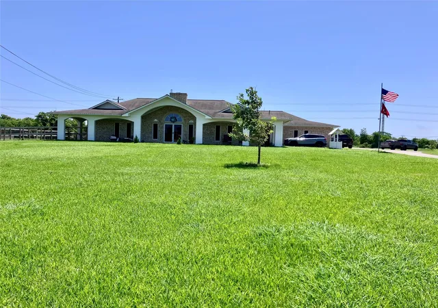 1st image of 620 34th St N, Texas City, TX 77590 | MLS# 5356575