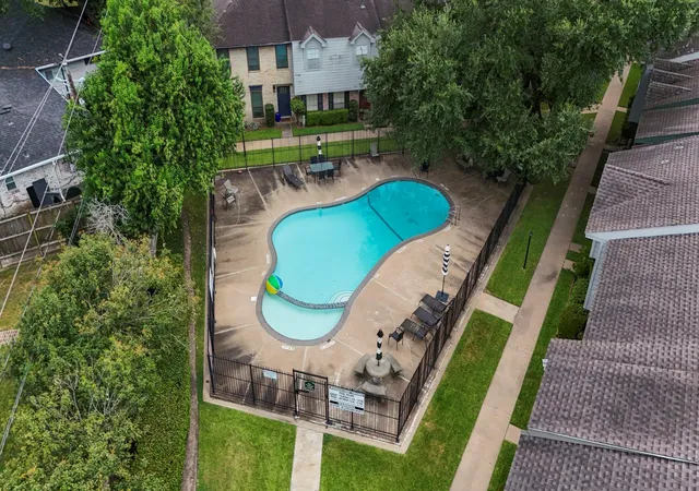 33rd image of 10011 Knoboak Dr #50, Houston, TX 77080 | MLS# 2086737