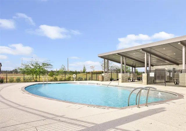 33rd image of 306 Springfield Shores Ct, Crosby, TX 77532 | MLS# 31045364