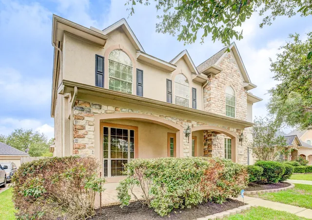 2nd image of 2104 Windy Shores Dr, Pearland, TX 77584 | MLS# 81912606
