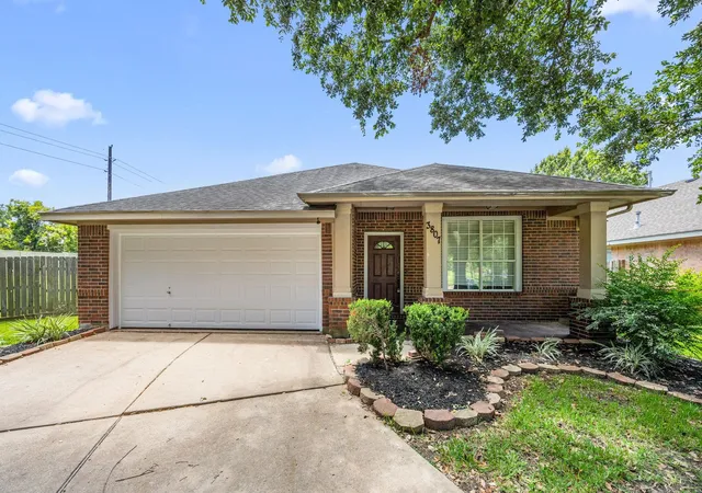Photo 2 of Single family home for sale at 3807 Parade Ct, Missouri City, TX 77459 | MLS# 22757343 | Listing updated on 2026-08-22