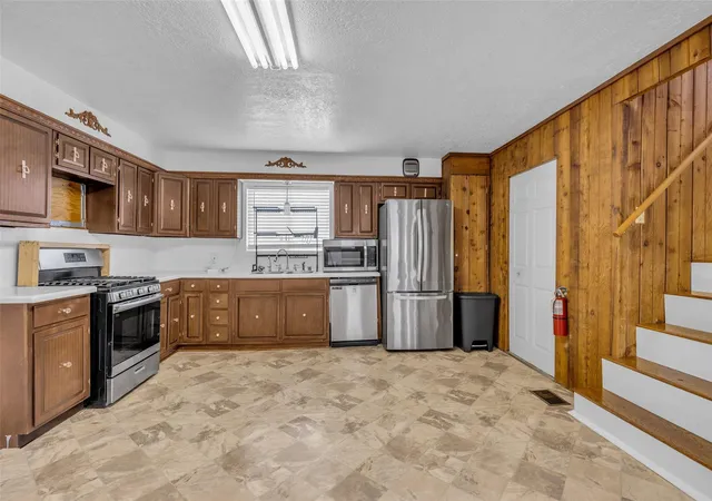 5th image of 15301 Arrowhead Loop W, Willis, TX 77378 | MLS# 33345443