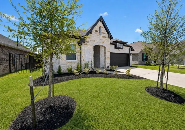 Photo 3 of Single family home for sale at 12222 English Mist Dr, Houston, TX 77044 | MLS# 38115612 | Listing updated on 2026-08-31