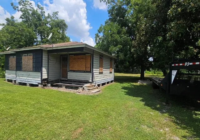 7th image of 8303 Furray Rd, Houston, TX 77028 | MLS# 94770318