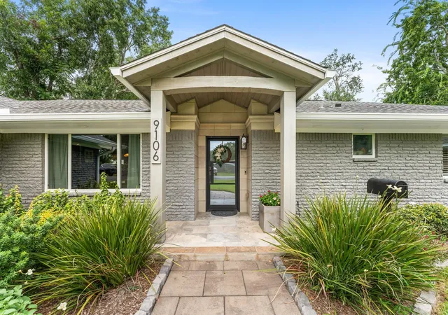 38th image of 9106 Western Dr, Houston, TX 77080 | MLS# 64007201