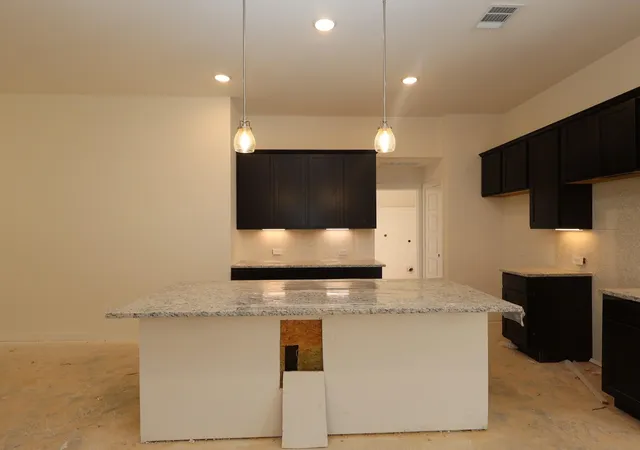 Photo 3 of Sale Pending at 985 Garden Path Dr, Willis, TX 77378 | MLS# 3508263 | Listing updated on 2026-09-21