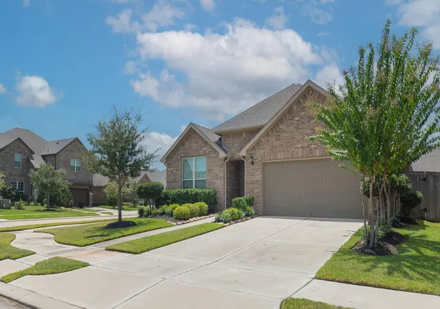Photo 3 of Single family home for sale at 11603 Winthrop River Trl, Richmond, TX 77406 | MLS# 54822627 | Listing updated on 2026-08-29