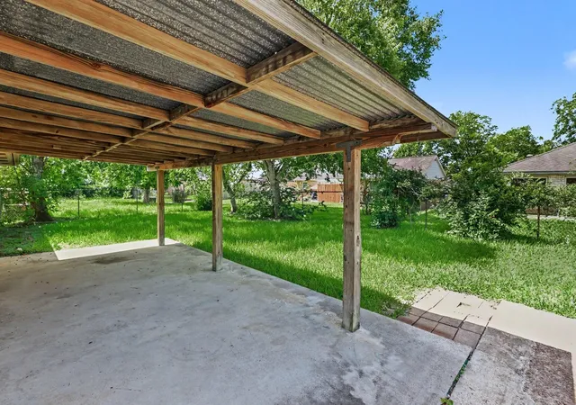 20th image of 16210 Forest Bend Ave, Friendswood, TX 77546 | MLS# 57107577