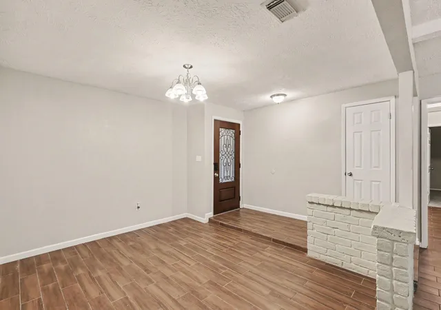 Photo 4 of Sale Pending at 16210 Forest Bnd Ave, Friendswood, TX 77546 | MLS# 57107577 | Listing updated on 2026-08-29