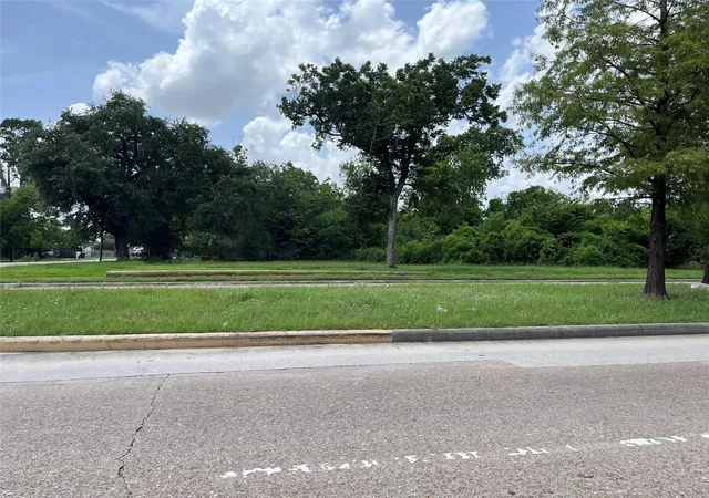 Photo 3 of Land for sale at 629 Melbourne, Houston, TX 77022 | MLS# 3035112 | Listing updated on 2026-09-22