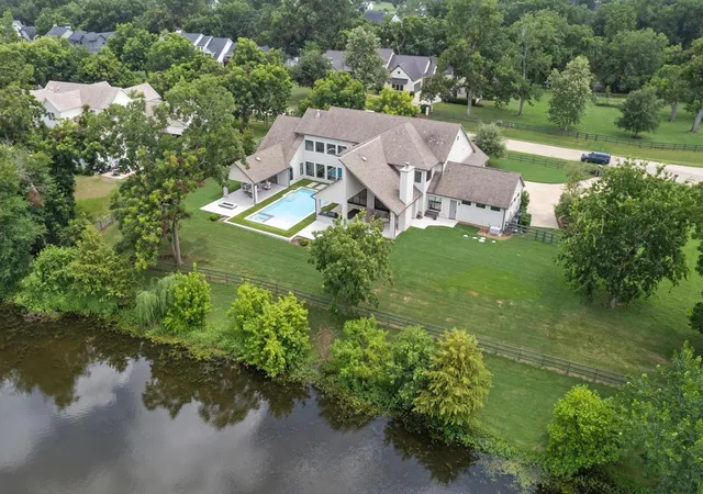 1st image of 30611 Lower Oxbow Tr, Fulshear, TX 77441 | MLS# 42805201