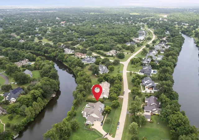 49th image of 30611 Lower Oxbow Tr, Fulshear, TX 77441 | MLS# 42805201