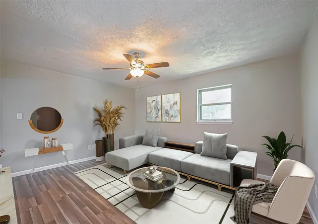 Photo 4 of Single family home for sale at 111 N 11th Street, Highlands, TX 77562 | MLS# 41060894 | Listing updated on 2026-08-30