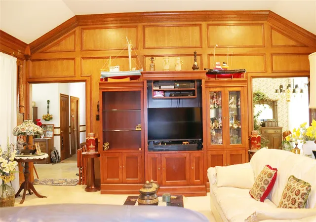 image of 1927 Oak Island Dr, Lake Jackson, TX 77566 | MLS# 93135030