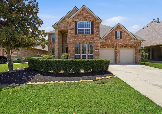 Photo 3 of Single family home for sale at 615 Santa Elena Cyn, Spring, TX 77388 | MLS# 6511028 | Listing updated on 2026-08-15