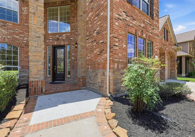 Photo 4 of Single family home for sale at 615 Santa Elena Cyn, Spring, TX 77388 | MLS# 6511028 | Listing updated on 2026-08-15