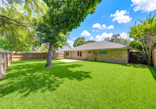 38th image of 2314 Goodrich St, Pearland, TX 77581 | MLS# 53752168