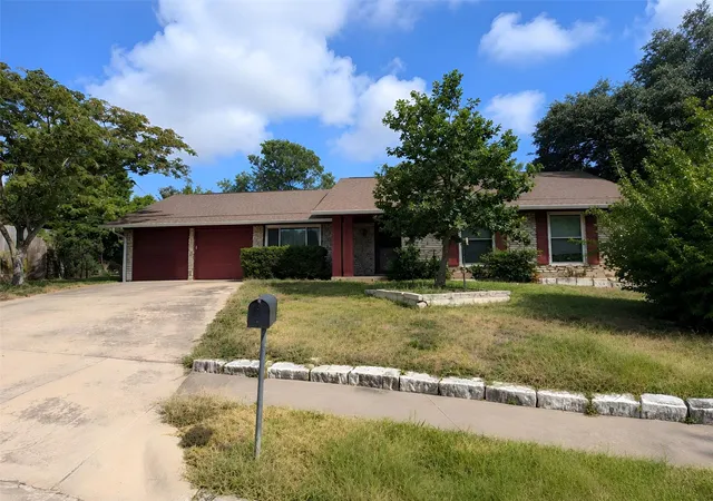 Photo 1 of Single family home for sale at 10104 Pond View Cir, Austin, TX 78753 | MLS# 61885317 | Listing updated on 2026-08-15