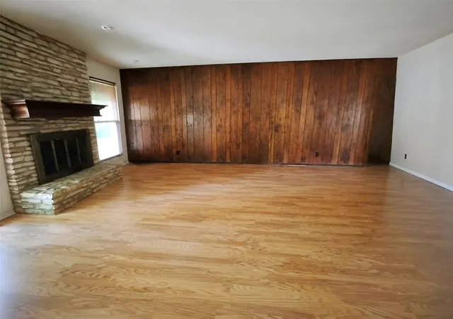 Photo 3 of Single family home for sale at 10104 Pond View Cir, Austin, TX 78753 | MLS# 61885317 | Listing updated on 2026-08-15