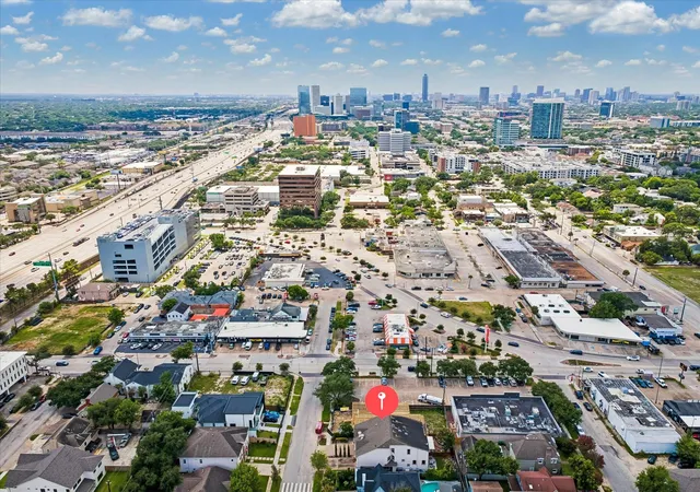 3rd image of 2034 Norfolk St, Houston, TX 77098 | MLS# 12604223