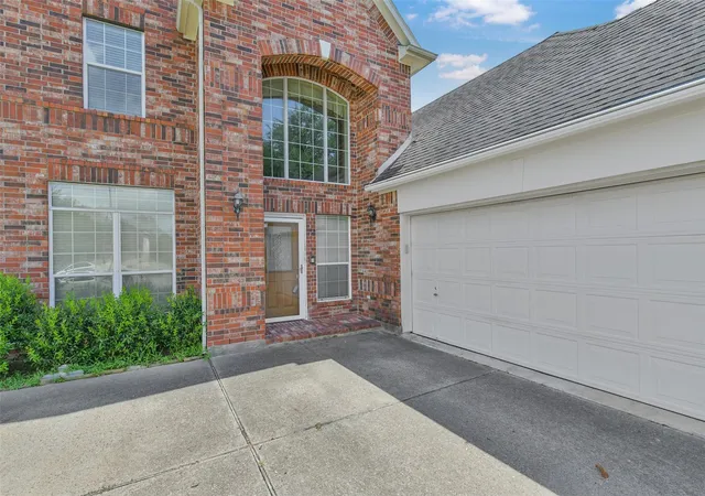 Photo 3 of Single family home for sale at 2221 Silvercreek Ct, Deer Park, TX 77536 | MLS# 62202447 | Listing updated on 2026-09-24