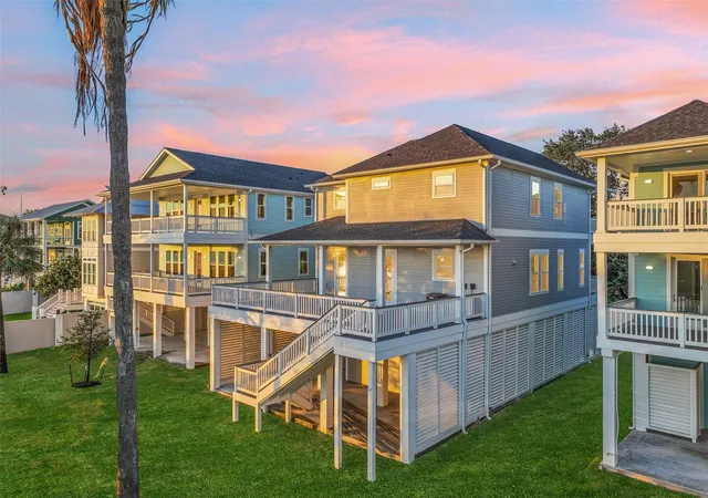 Photo 3 of Single family home for sale at 1517 Byp Shore Dr, Galveston, TX 77551 | MLS# 56894323 | Listing updated on 2026-09-07