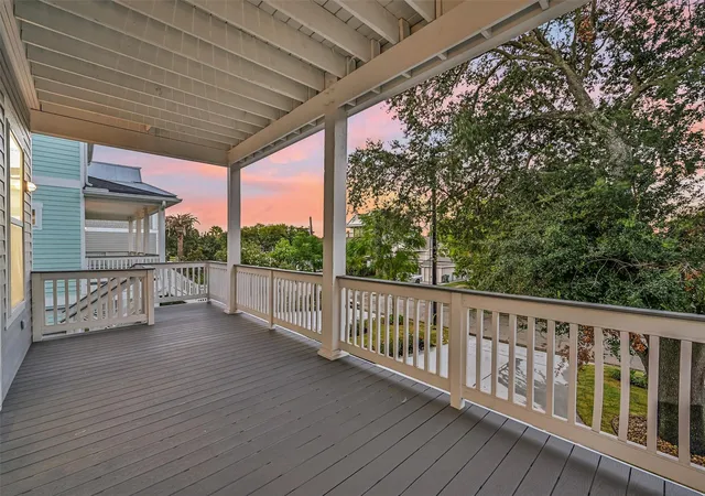 Photo 3 of Single family home for sale at 1517 Byp Shore Dr, Galveston, TX 77551 | MLS# 56894323 | Listing updated on 2026-09-07