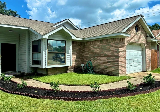 2nd image of 1106 Holbech Ln, Channelview, TX 77530 | MLS# 19715898