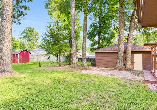 38th image of 204 Royal Oaks St, Huntsville, TX 77320 | MLS# 56314412