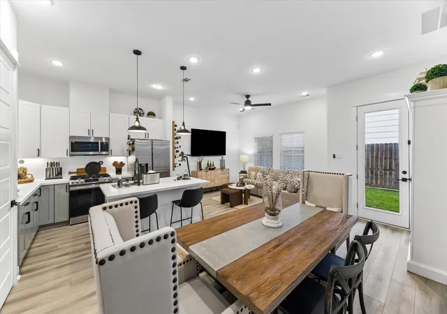 3rd image of 3012 Jensen Springs Ln, Houston, TX 77026 | MLS# 29510338