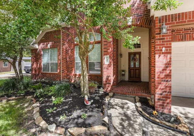 Photo 3 of Sale Pending at 18022 Rosemont Ests Ln, Cypress, TX 77429 | MLS# 41036533 | Listing updated on 2026-09-18